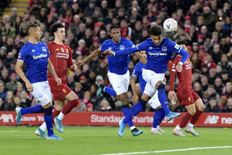 百分百命中砍14+7！徐昕打脸杜锋，赛后采访话里有话，还能回广东吗