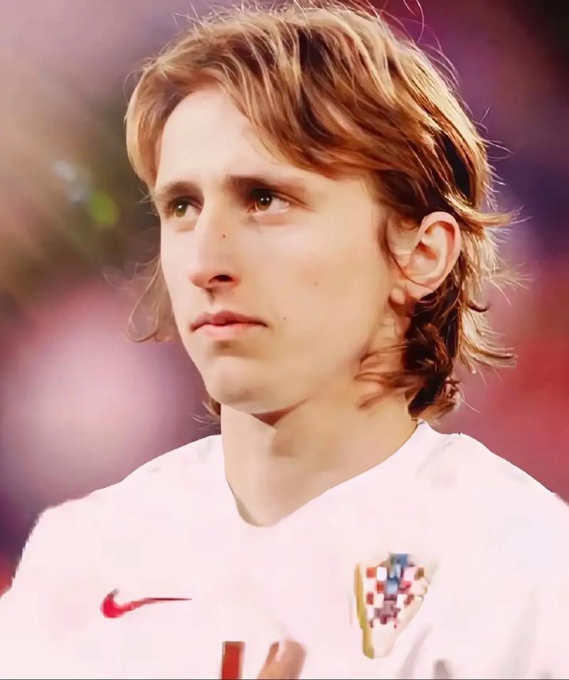 前药厂高层：拜仁仍是衡量一切的标杆；卡尔可到世界杯体验下