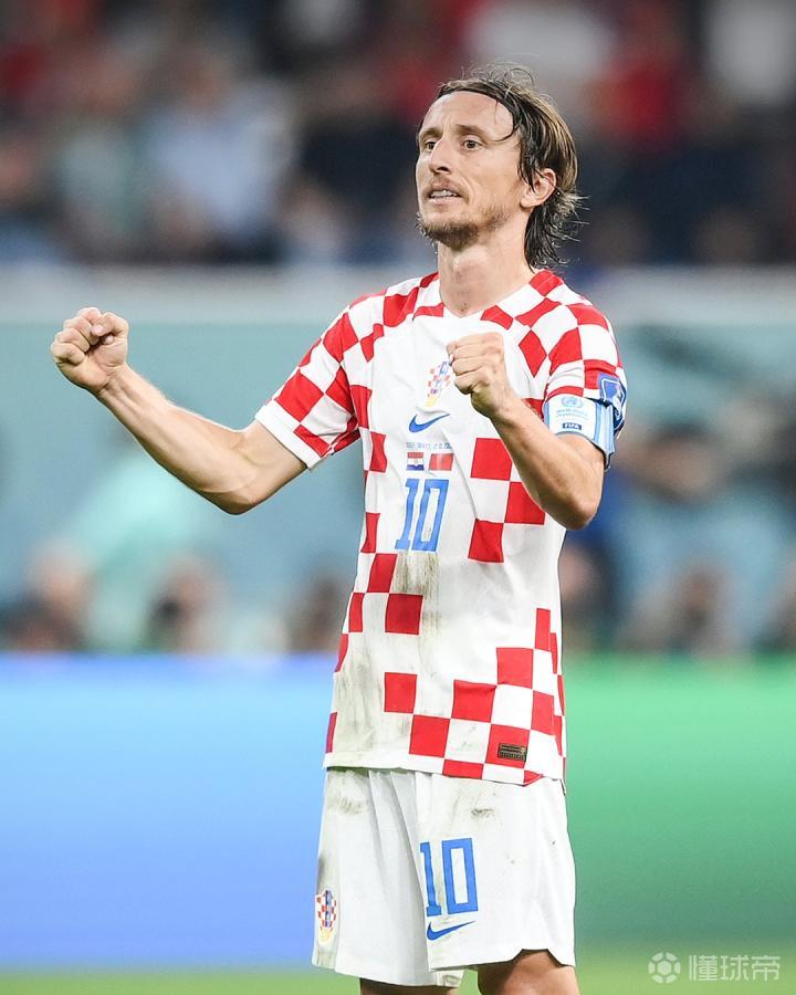 追平纳什！约基奇生涯20分+10助攻次数升至历史第12