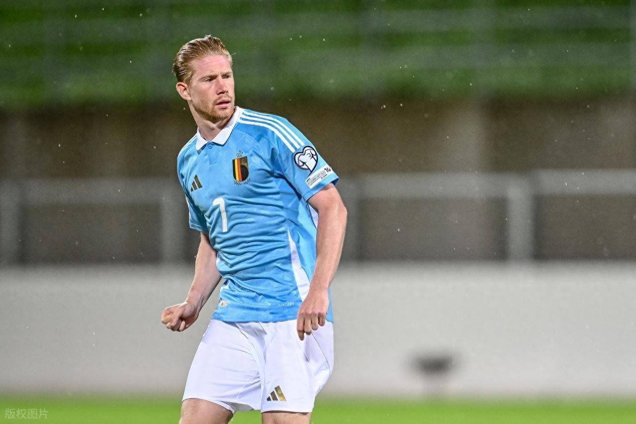 玉昆球迷在机场深情送别安德森，安德森的回应藏着太多不舍